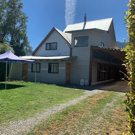 Hostal Tour Pucon Bagian luar foto