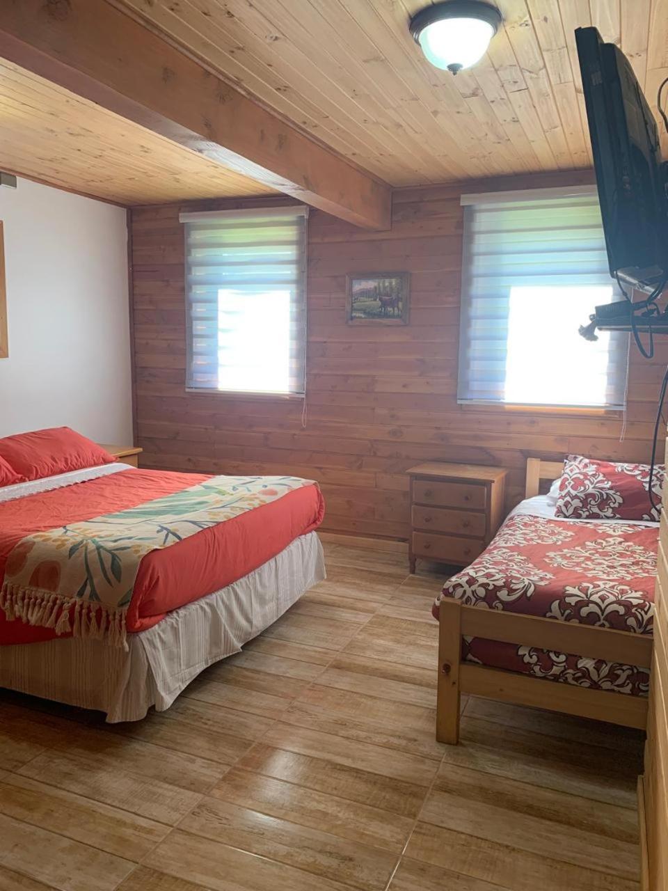 Hostal Tour Pucon Bagian luar foto