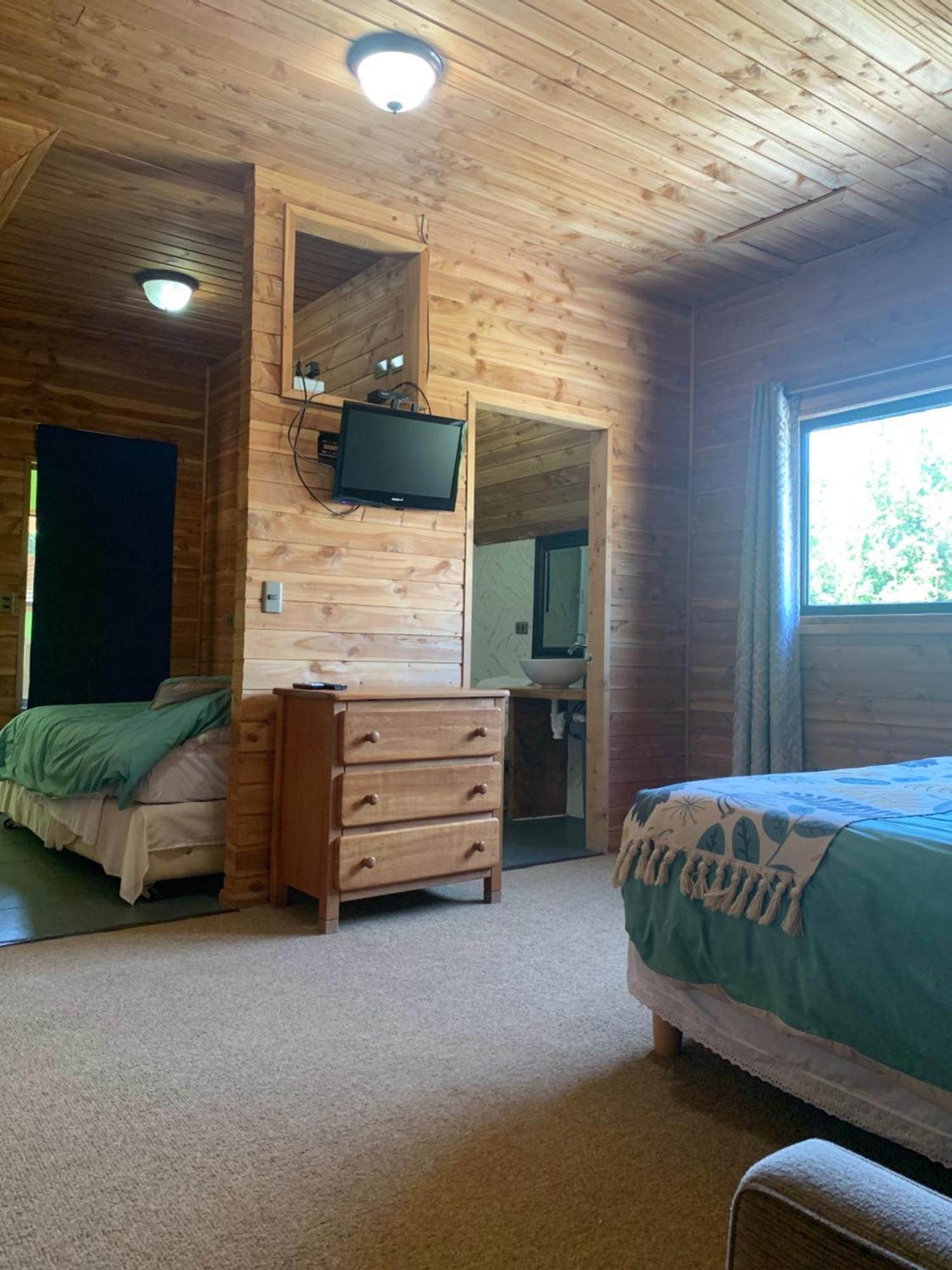Hostal Tour Pucon Bagian luar foto